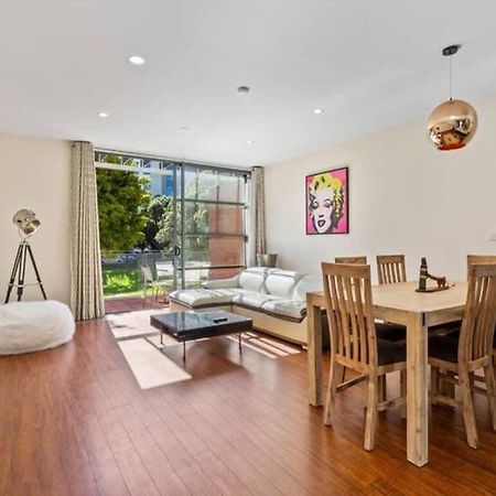 Sleek Modern Pad Next To Spark Arena Free Parking Auckland Eksteriør billede