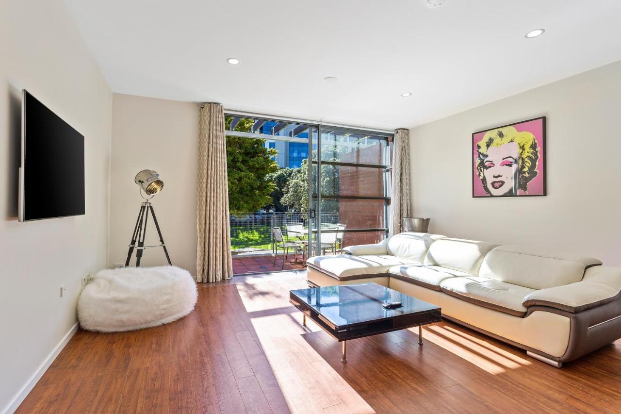 Sleek Modern Pad Next To Spark Arena Free Parking Auckland Eksteriør billede