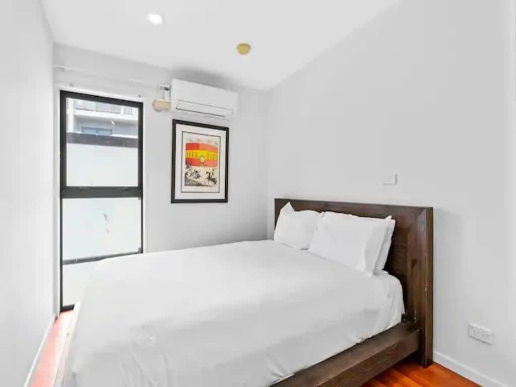 Sleek Modern Pad Next To Spark Arena Free Parking Auckland Eksteriør billede